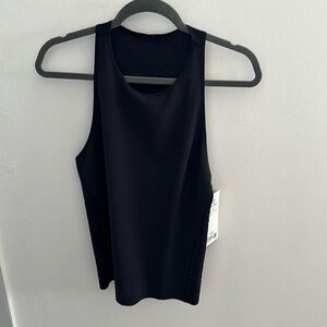 Lululemon lightweight stretch running tank
